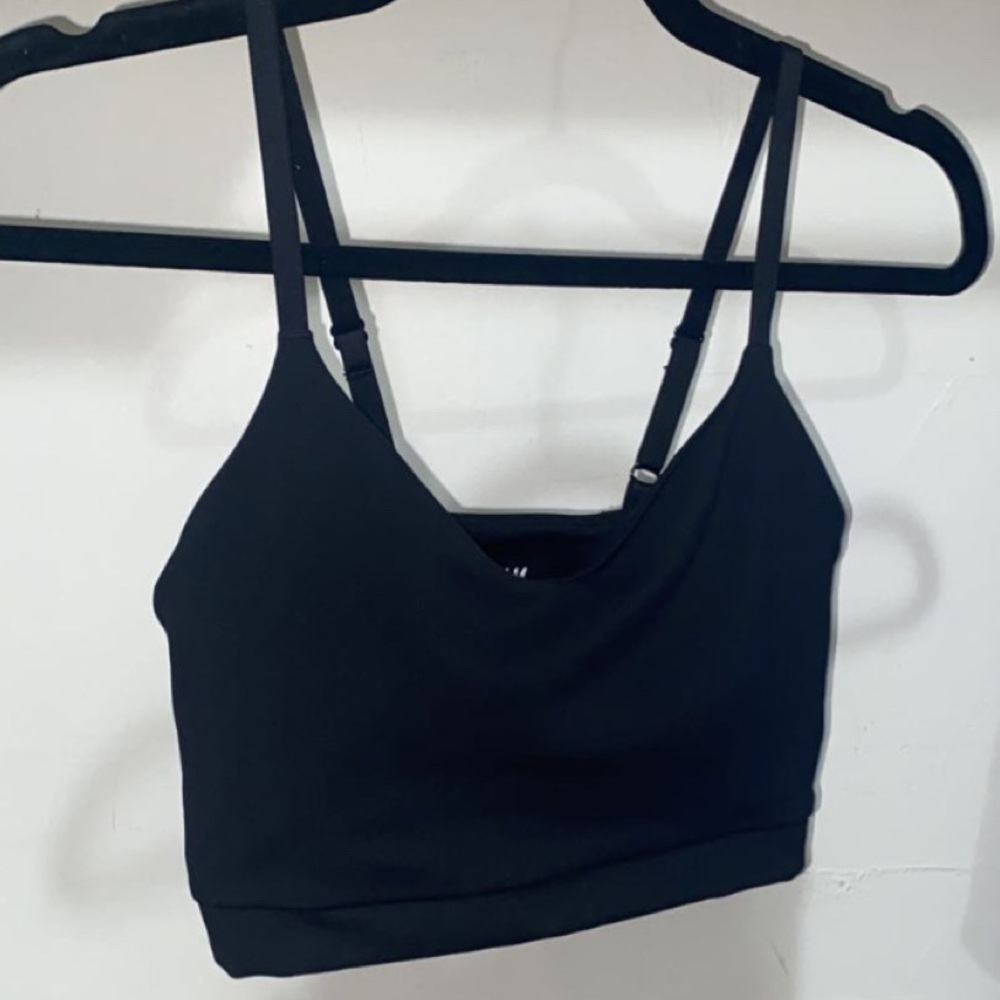H&M Black Strappy Sports Crop Top